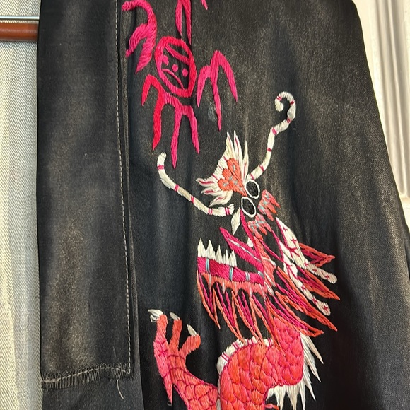 Black Satin Embroidered Chinese Dragon Robe *Amazing* - Unisex. - Picture 6 of 14